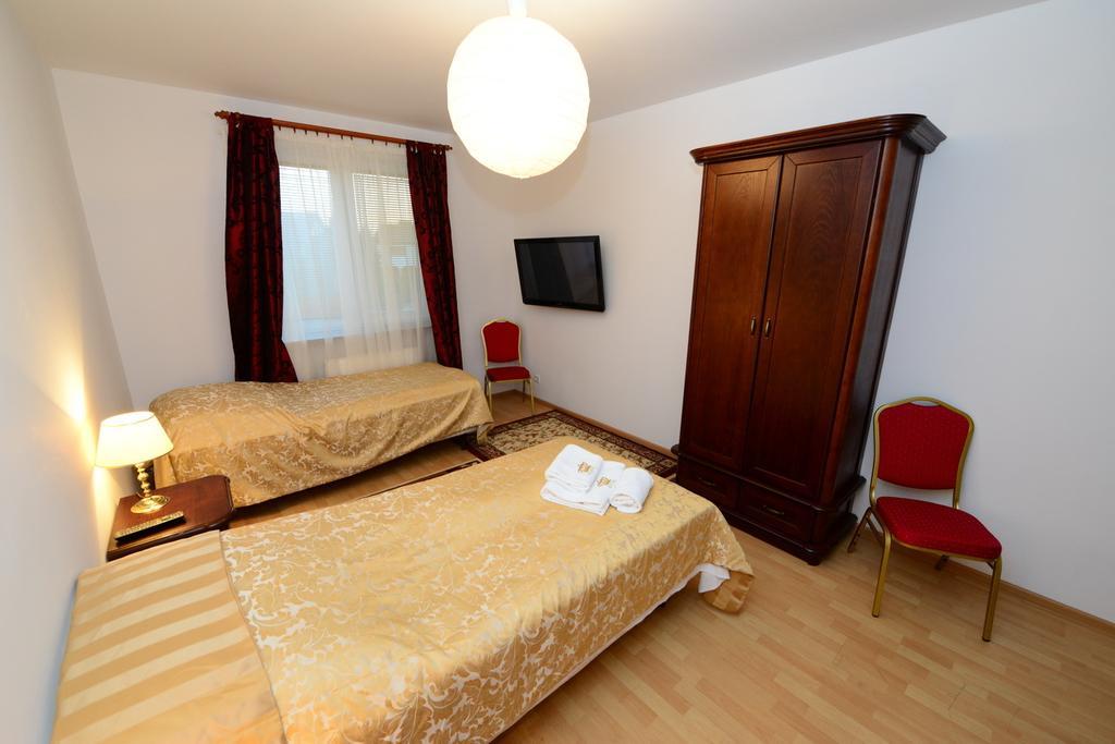 B&B Airport Modlin Nowy Dwór Mazowiecki Pokoj fotografie